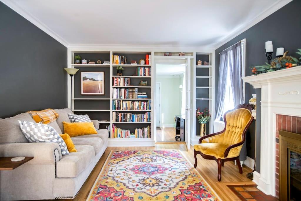 Holiday home Beautiful Fully-furnished Colonial In Millersville
