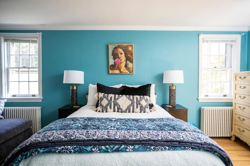 Beautiful Fully-furnished Colonial In *
