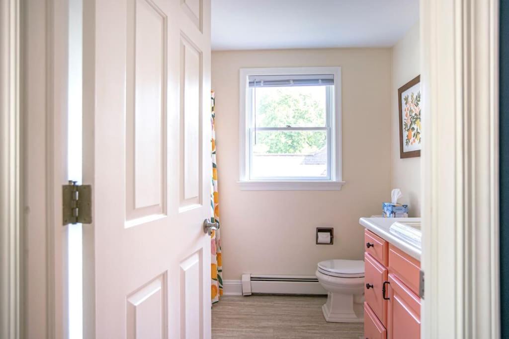 Holiday home Beautiful Fully-furnished Colonial In Millersville