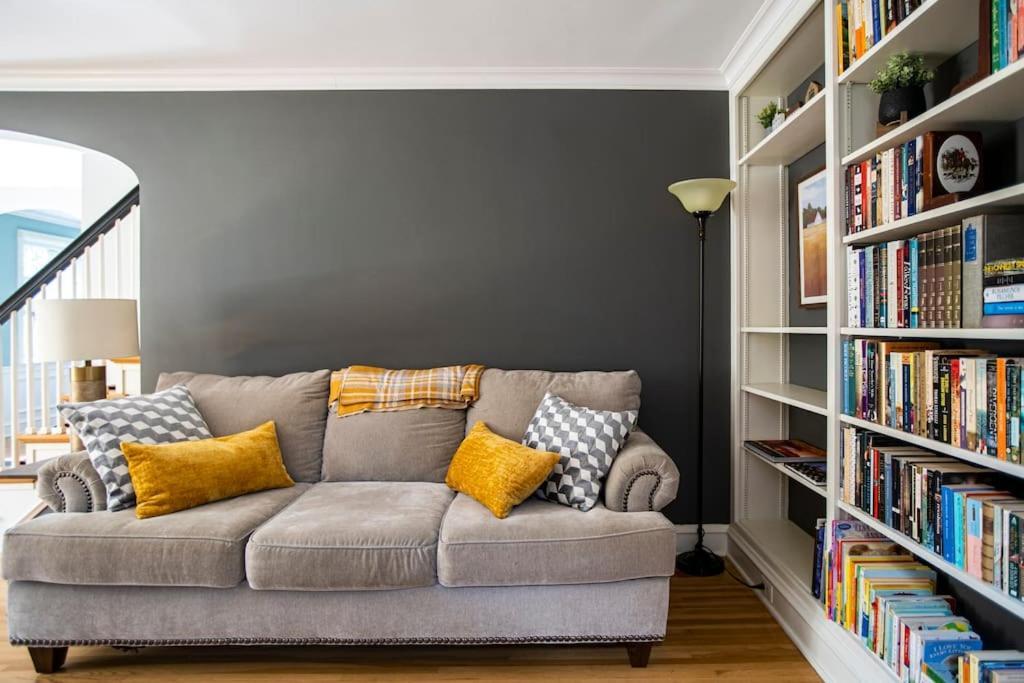 Beautiful Fully-furnished Colonial In