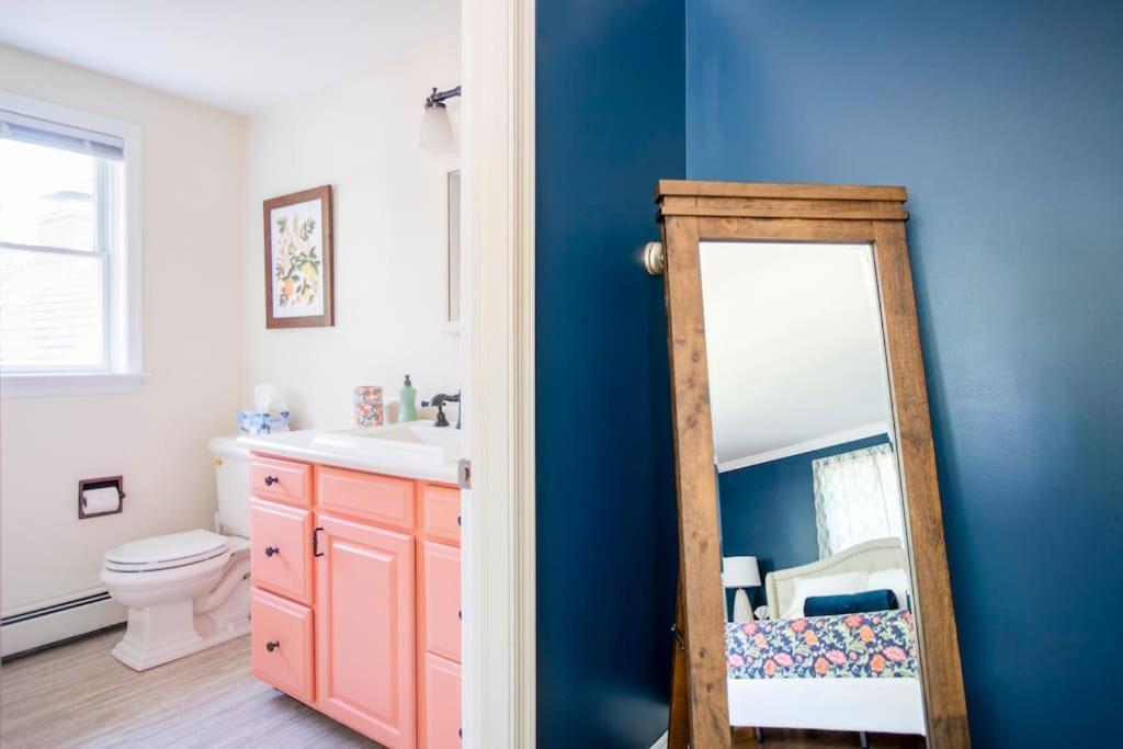 Holiday home Beautiful Fully-furnished Colonial In Millersville